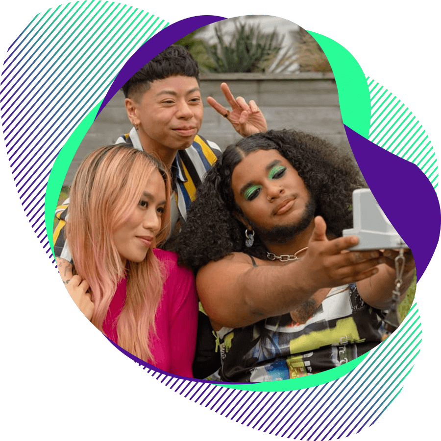 Three teens taking a picture